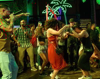 Hotel Congo Bar Cancun con day pass