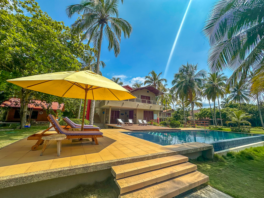 Hotel Hotel, Restaurante & Bar Chiniu– Palomino con day pass