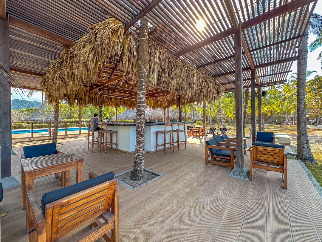 Hotel Huku Beach Hostel Palomino con day pass