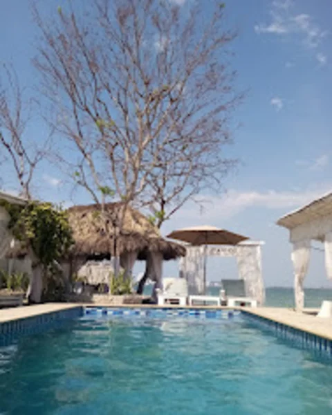 Hotel Tamarindo Beach House con day pass