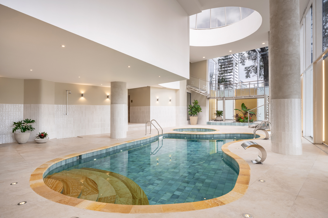 Hotel Four Points by Sheraton Tequendama, Bogota con day pass