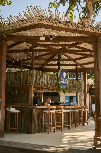 Hotel Mangata Beach Club con day pass