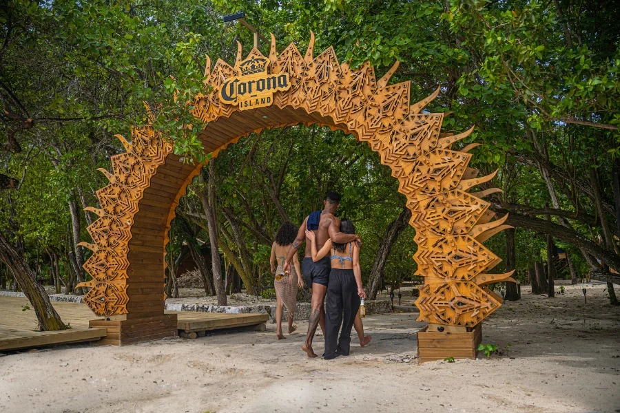 Hotel Corona Island con day pass