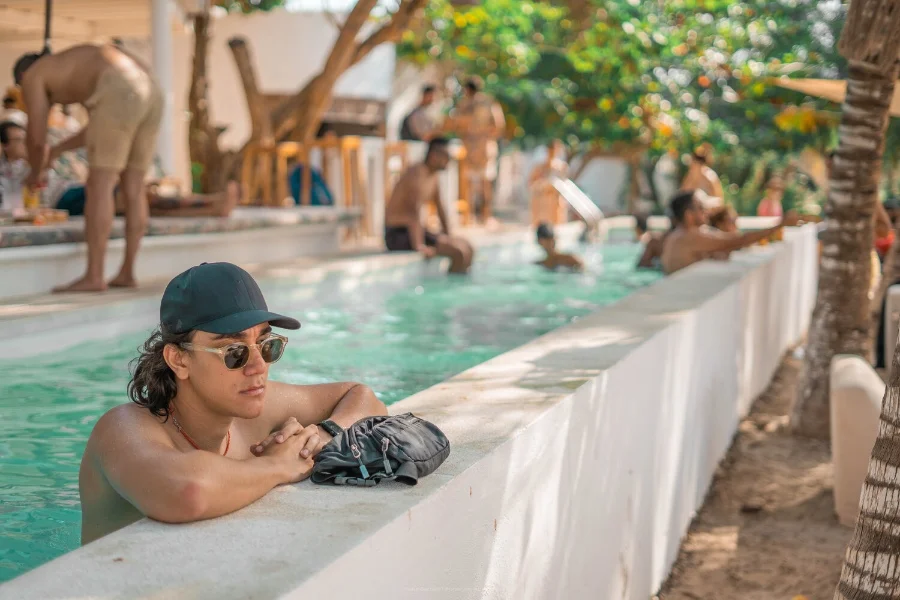 Hotel The Pink Mango con day pass