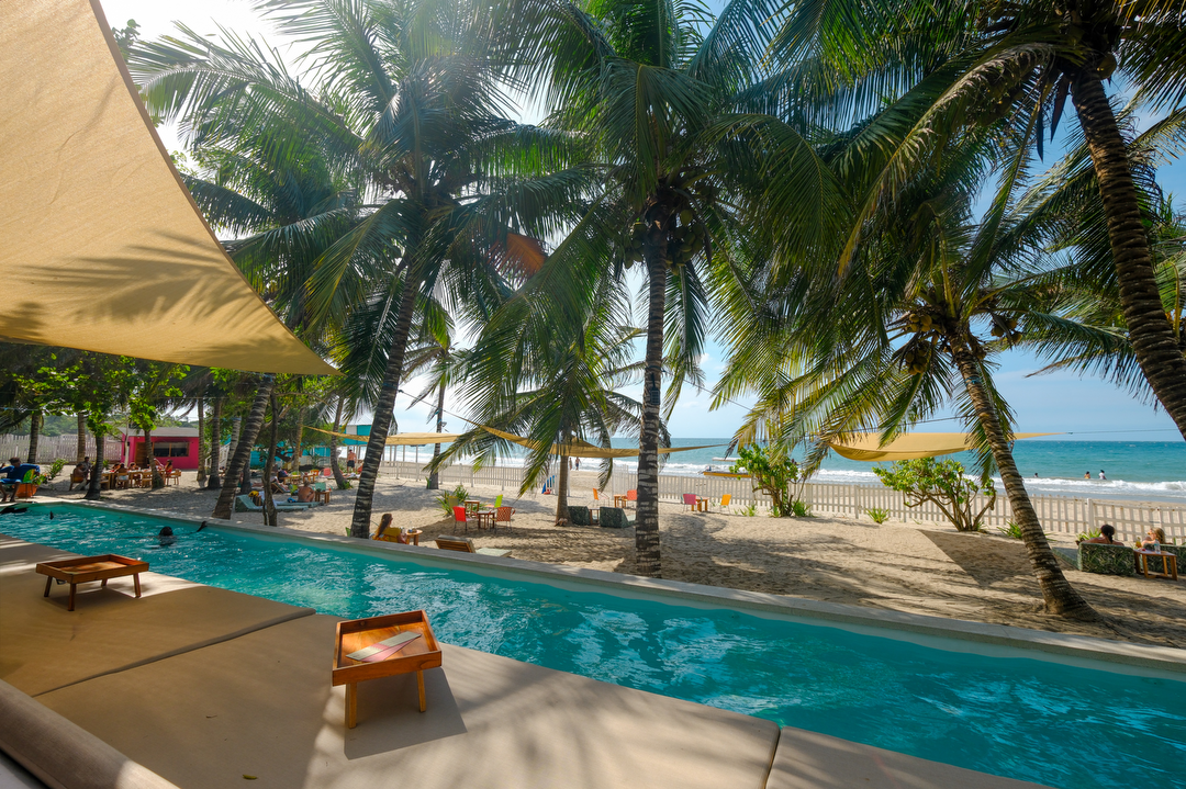 Hotel The Pink Mango con day pass