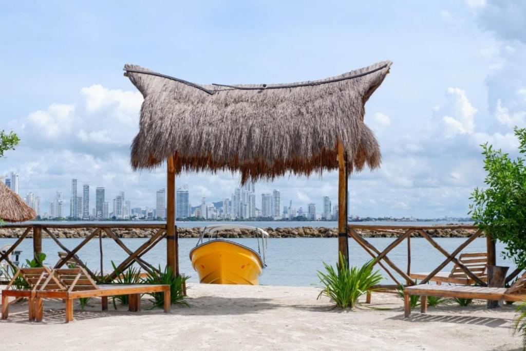 Hotel Amalife Beach Club & Hotel con day pass