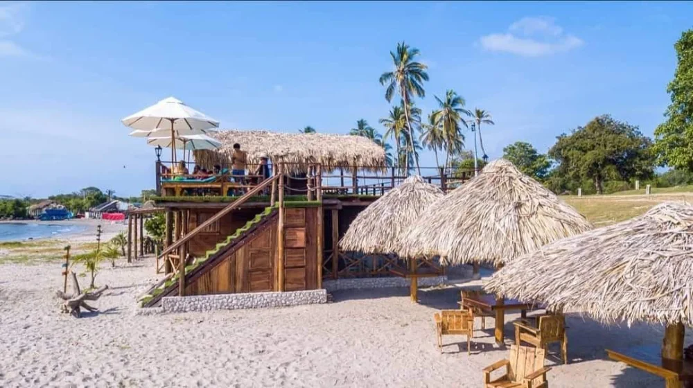 Hotel Morena Beach Club con day pass