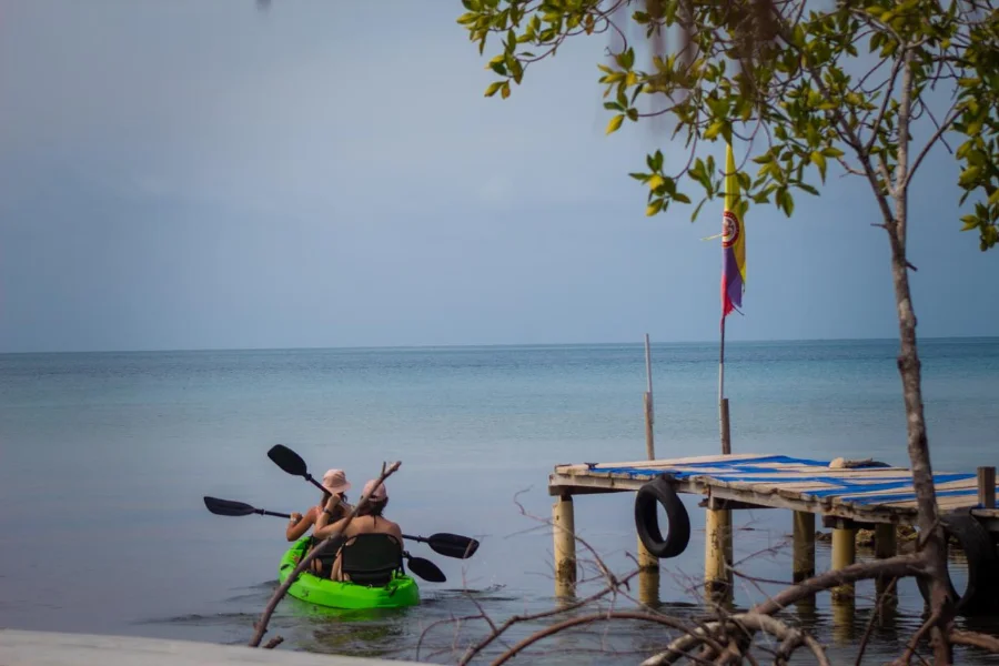 Hotel Santa Lova Hostel con day pass