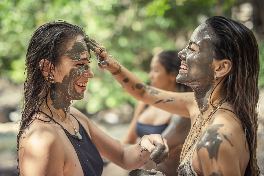 Hotel Hotel Hacienda Guachipelin & Adventure Center con day pass