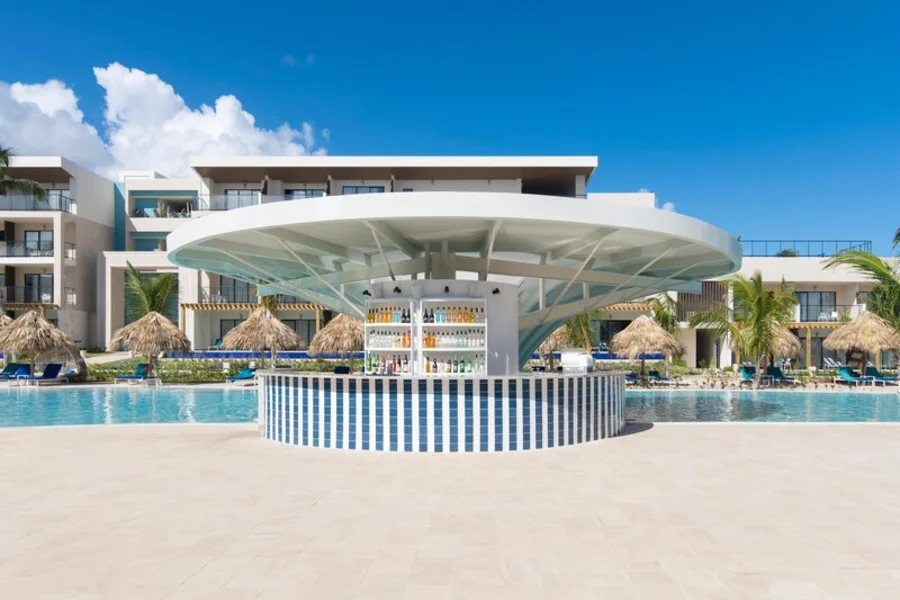 Hotel Serenade All Suites, Adults Only Resort con day pass