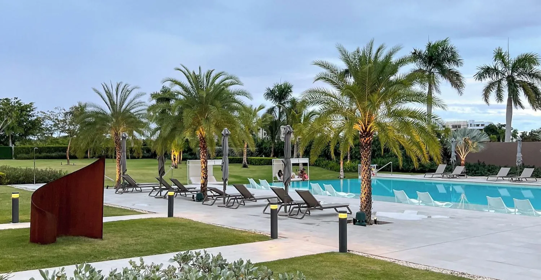 Hotel AC by Marriott Punta Cana con day pass