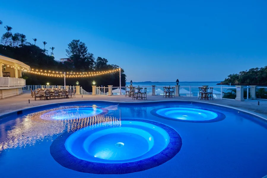 Hotel Eurostars Grand Cayacoa con day pass