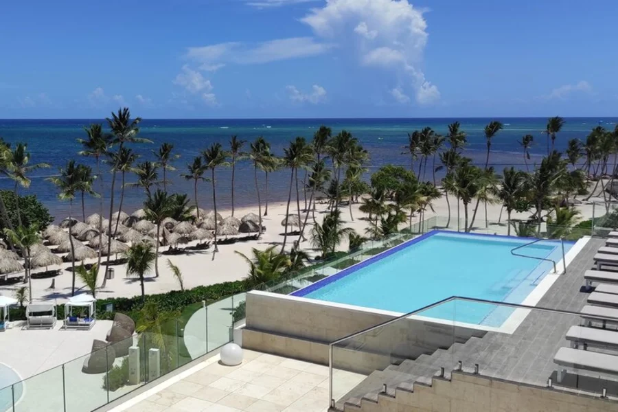 Hotel Serenade Punta Cana Beach & Spa Resort con day pass