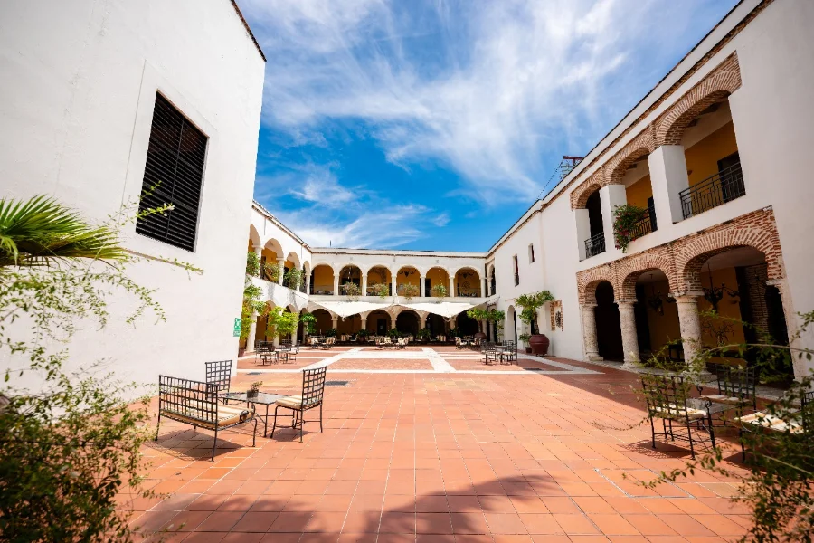 Hotel Hodelpa Nicolás de Ovando con day pass