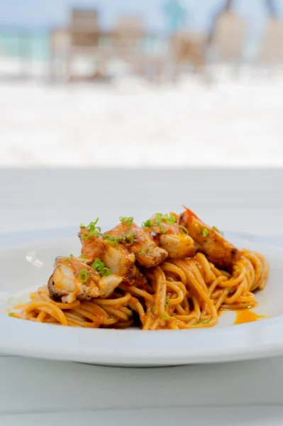 Hotel Juanillo Grill & Beach Club con day pass