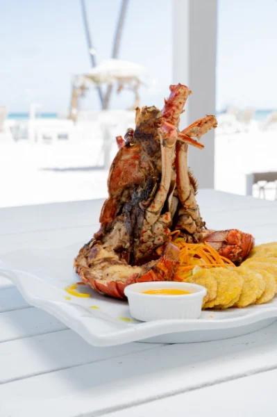 Hotel Juanillo Grill & Beach Club con day pass
