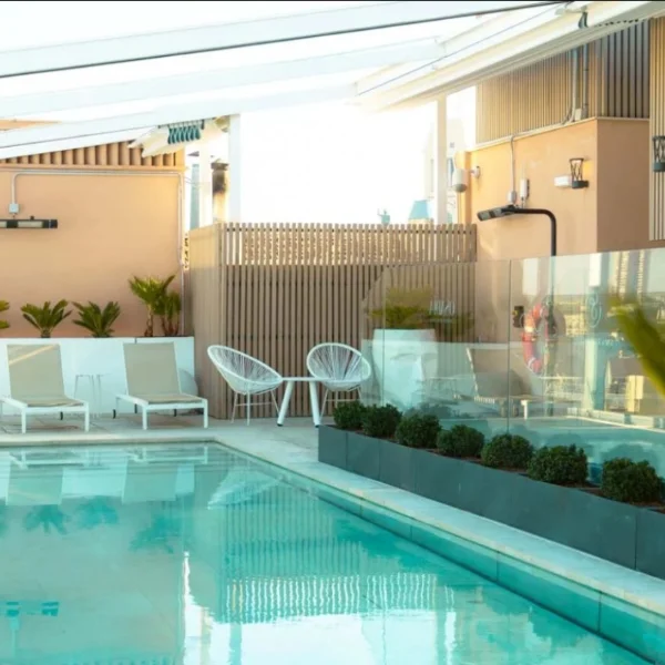 Hotel La Catorce Sky Bar con day pass