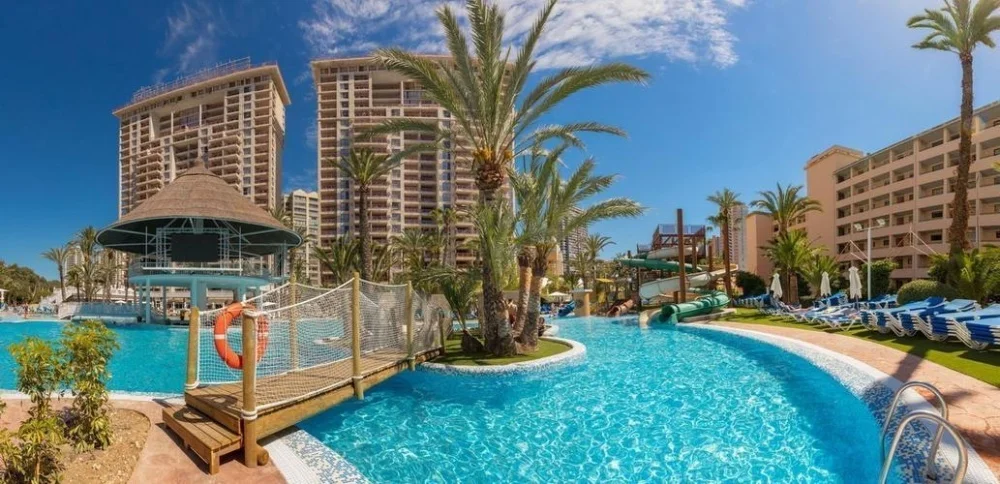 Hotel Magic Tropical Splash con day pass