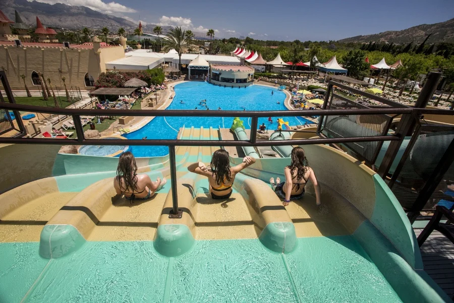 Hotel Magic Robin Hood con day pass