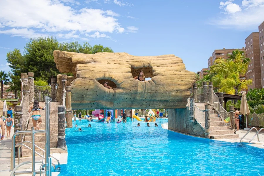 Hotel Magic Fantasy con day pass