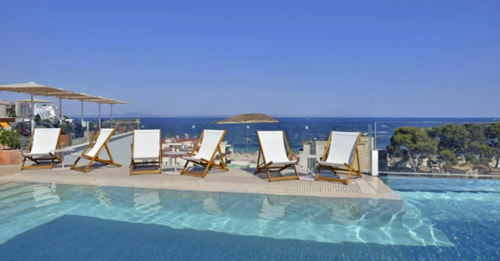 Hotel Shallow Sun Club con day pass