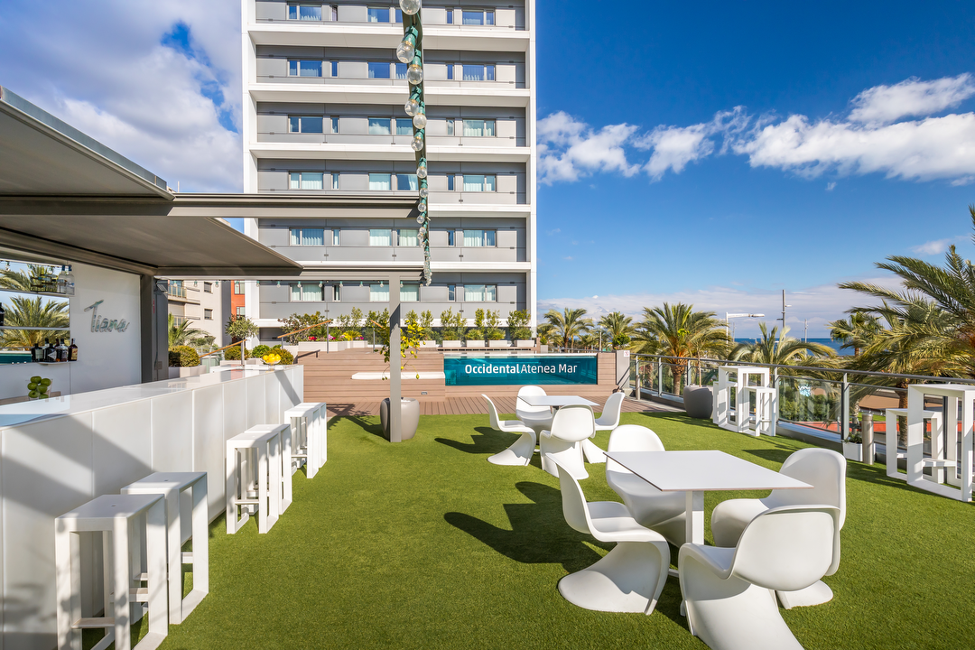 Hotel Occidental Atenea Mar - Adults Only con day pass