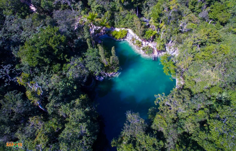 Hotel Cenotes Zapote Prehistóric Park con day pass