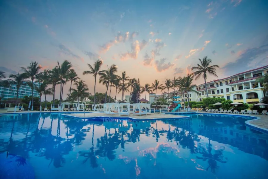 Hotel Samba Vallarta All Inclusive con day pass