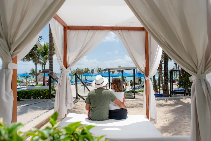 Hotel The Reef Playacar con day pass