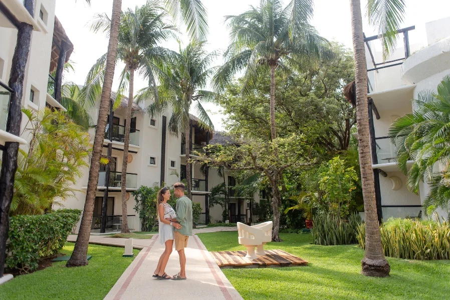 Hotel The Reef Playacar con day pass