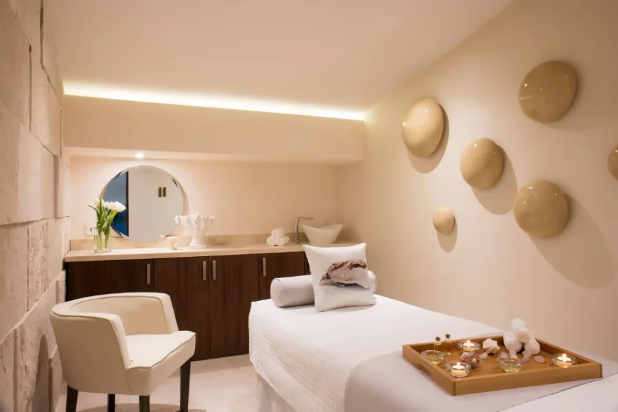 Hotel Crown Paradise Golden Hotel con day pass