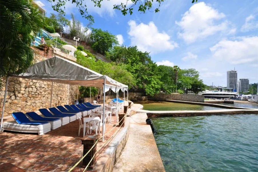 Hotel Hotel Alba Suites Acapulco con day pass