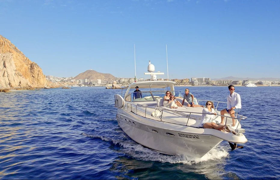 Hotel Navega con estilo y confort a bordo del PRO con day pass