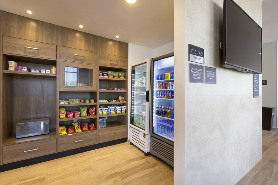 Hotel Residence Inn by Marriott Cancun Hotel Zone con day pass