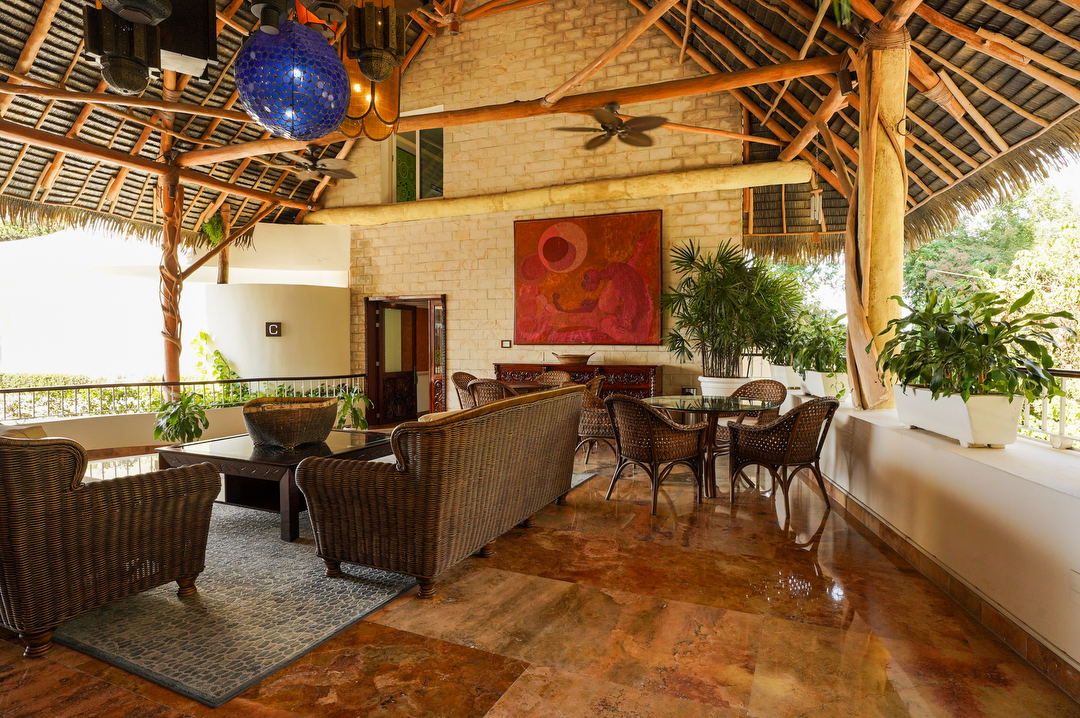 Hotel Grand Miramar All Luxury Suites & Residences con day pass