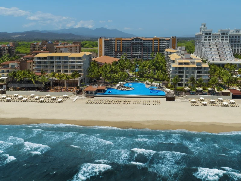 Hotel Krystal Grand Nuevo Vallarta con day pass