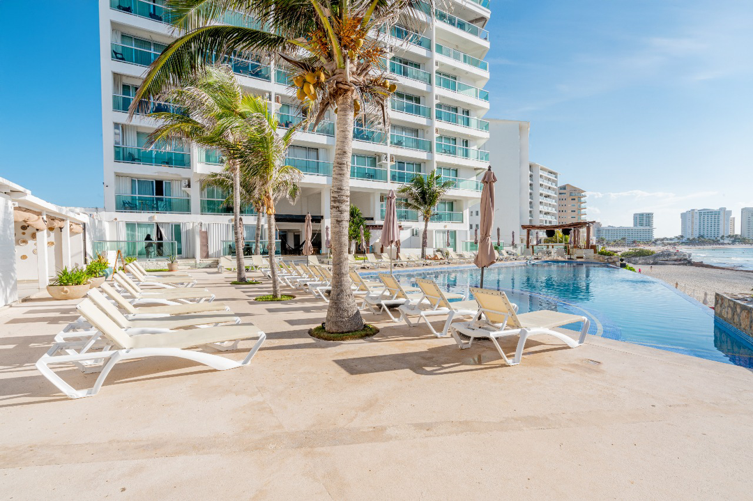 Hotel Ocean Dream Cancun by Guruhotel con day pass