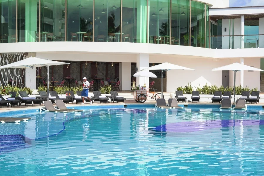 Hotel Krystal Grand Cancún con day pass