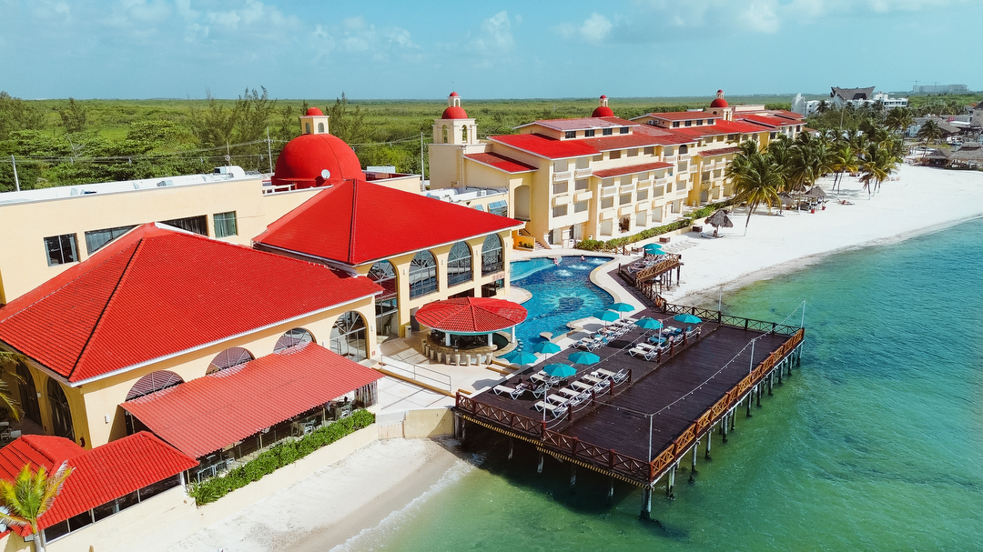 Hotel All Ritmo Cancún Resort & Waterpark con day pass