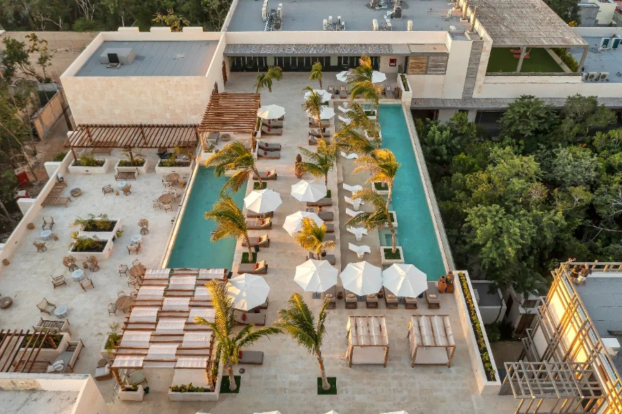 Hotel Motto by Hilton Tulum con day pass