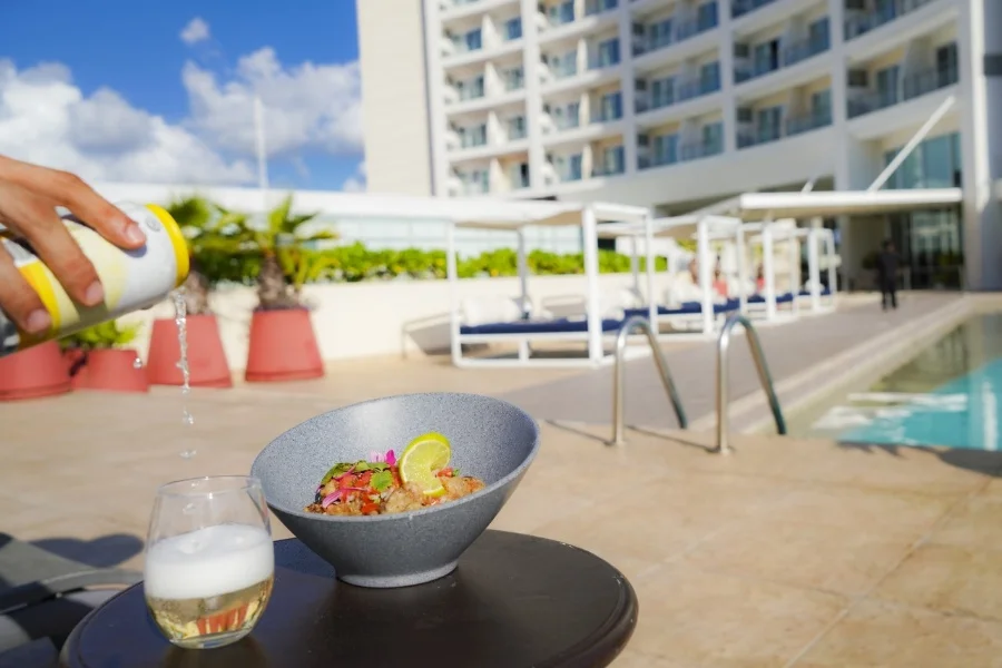 Hotel Krystal Urban Cancún con day pass