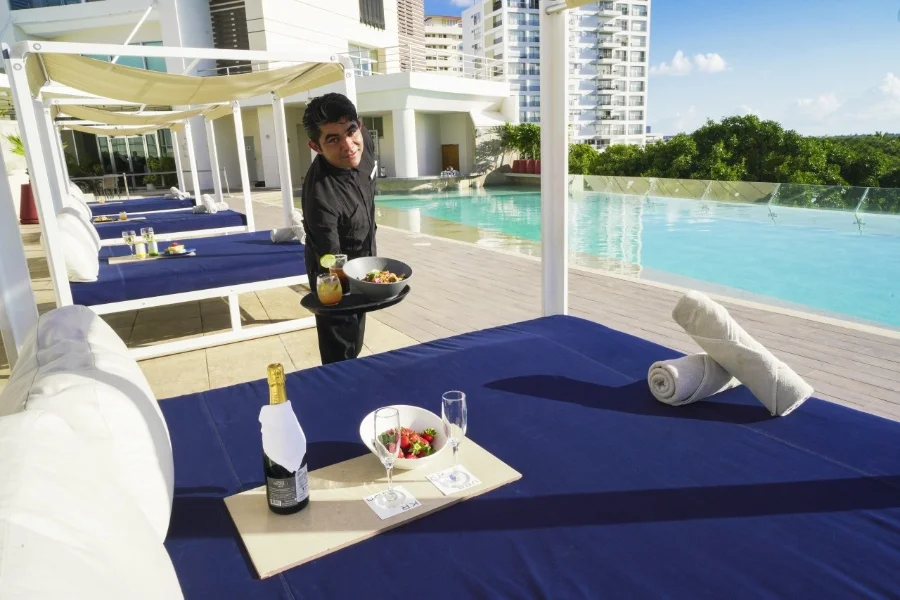 Hotel Krystal Urban Cancún con day pass