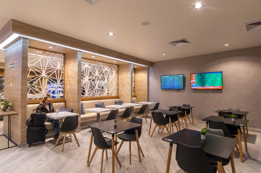 Hotel Mera VIP Lounges Terminal 4 con day pass