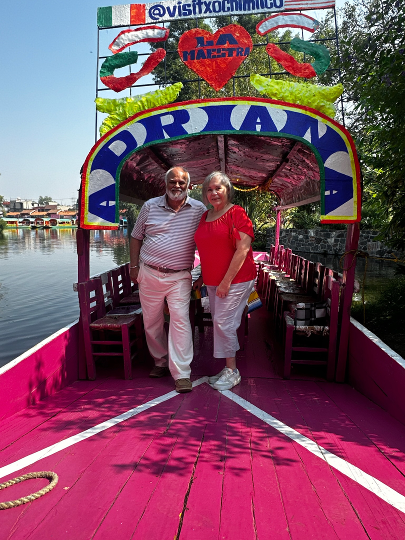 Hotel Tu Trajinera en Xochimilco con day pass