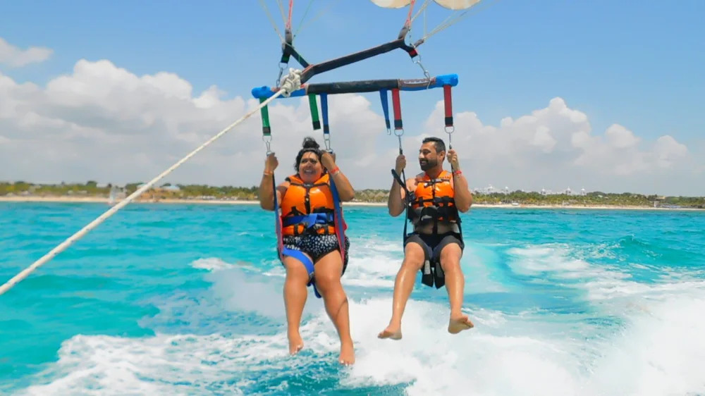 Hotel Beach Break Experiences con day pass