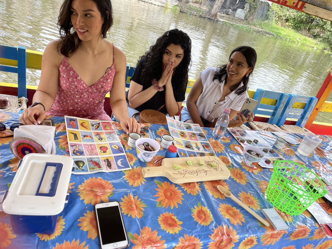 Hotel Fiesta Mexicana en Xochimilco con day pass