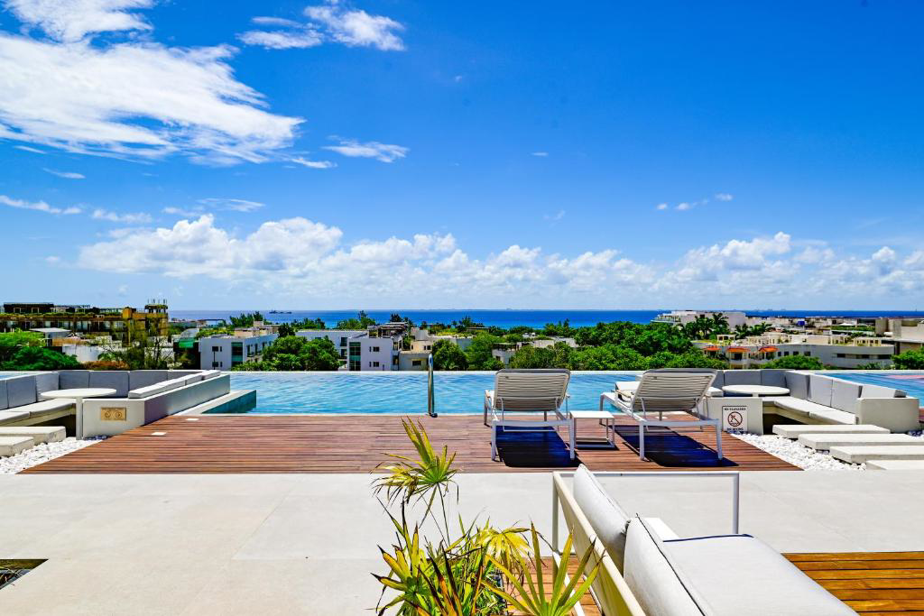 Hotel Aloft Playa del Carmen con day pass