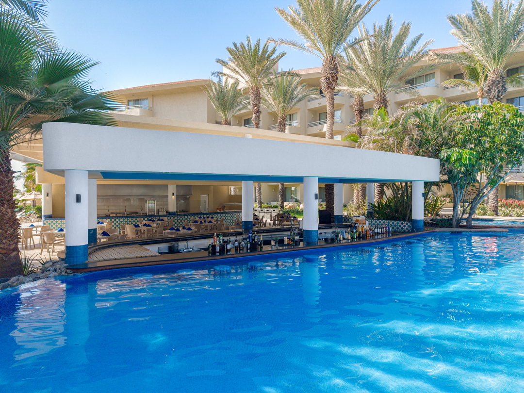 Hotel GR Solaris Lighthouse Los Cabos con day pass