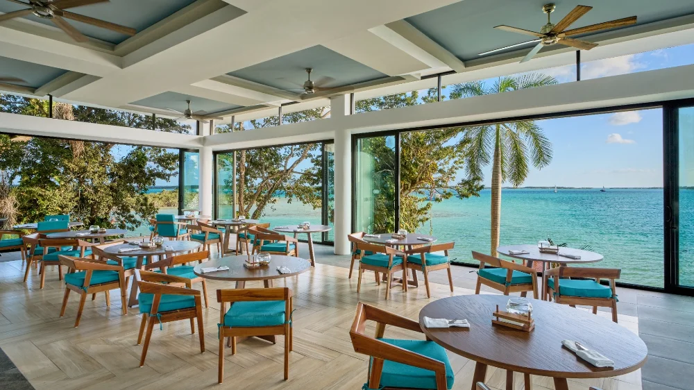 Hotel Cristalino Lagoon Front Hotel, Restaurant & Spa con day pass