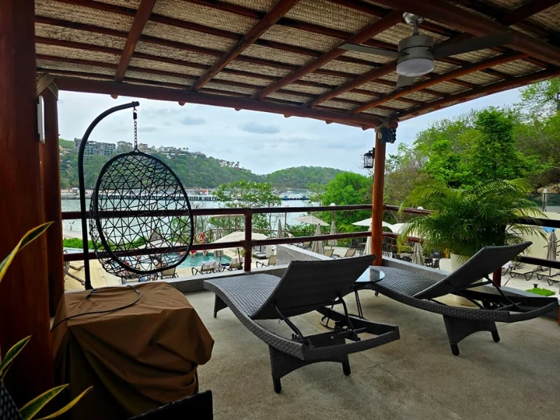 Hotel Nirú Beach Club by Binniguenda Huatulco con day pass